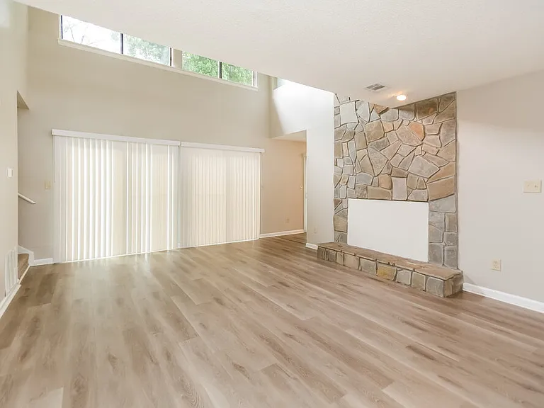 20 Briar Gate Ln — Photo 5