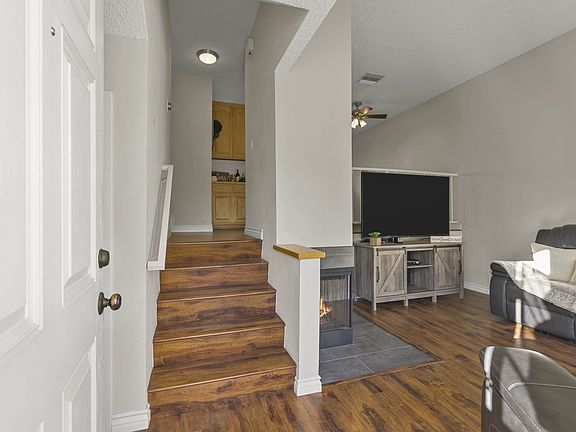 4th image of 27652 Ironstone Dr APT 5