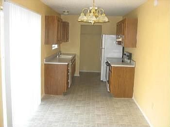 5th image of 2212 Dickens Dr
