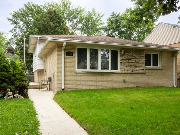 2737 Spruce St, River Grove, IL 60171