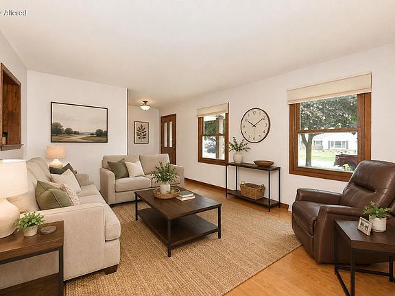 5th image of 1818 Woodridge ROAD