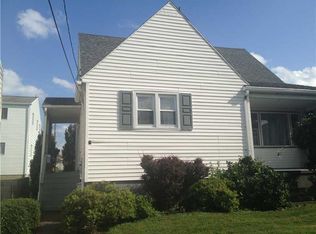758 Park St, California, PA 15419