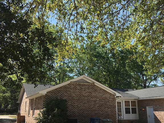 4th image of 217 Holly Dr