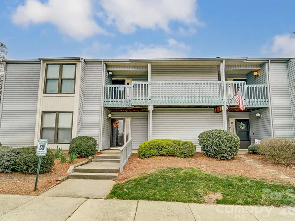 11039 Harrowfield Rd, Charlotte, NC 28226