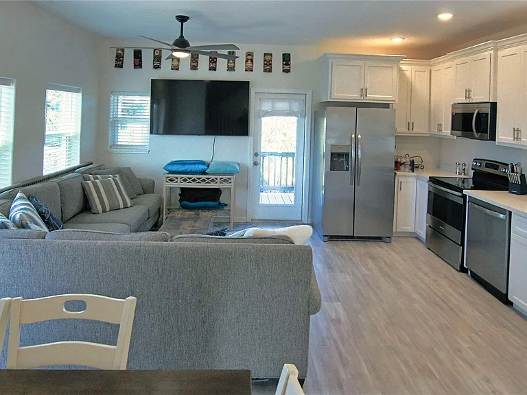 14146 Miramar Dr — Photo 10