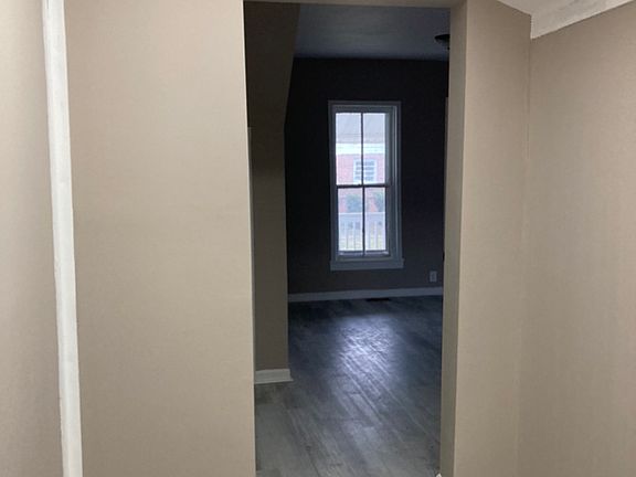 5th image of 716 Dudley Ave APT 2