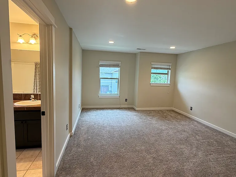 224 Kimball Ave #10-B — Photo 23