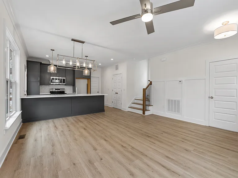 2805A Fawn Ave — Photo 3
