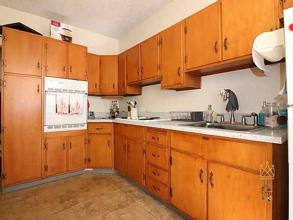 4th image of 126 Babcock St APT 27