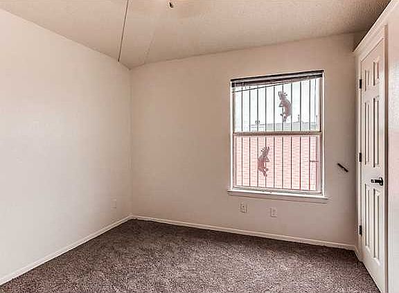 4th image of 12162 Royal Woods Dr