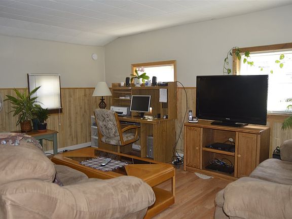 2nd image of 112 Sheridan Dr