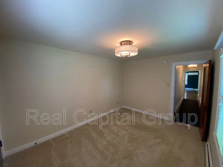 54 Washington Hwy — Photo 13