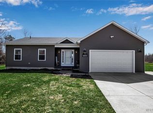 12294 Swift Mills Rd, Akron, NY 14001