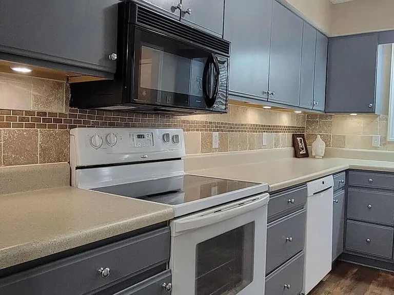 105 Sunshine Ln #A — Photo 17