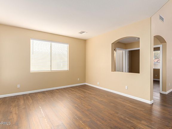 4th image of 18934 N Roosevelt Ave
