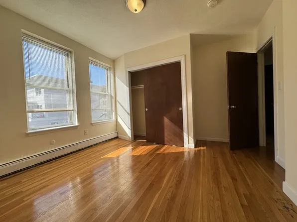 160 N Beacon St, Boston, MA