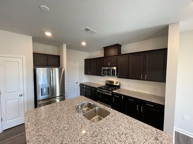 5010 Tura St — Photo 15