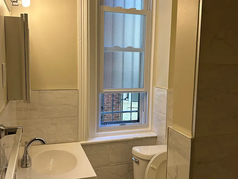 4605 Springfield Ave #1R — Photo 21