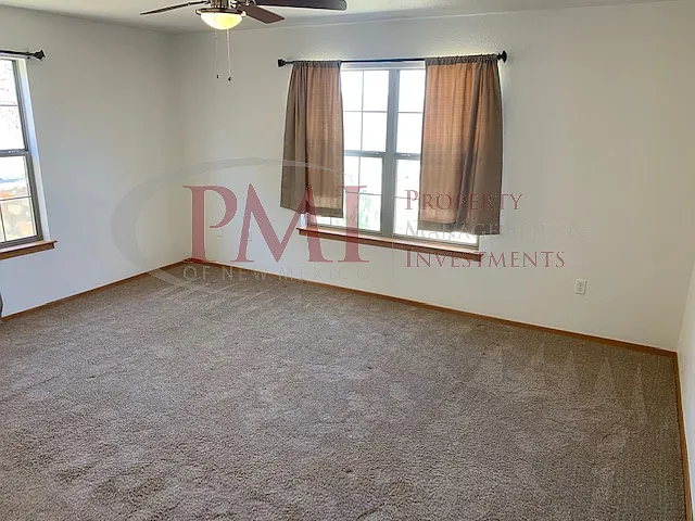 2229 Santa Ana — Photo 13