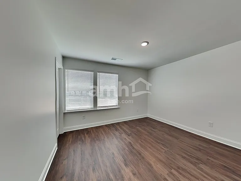 90 Spruce Cir — Photo 26