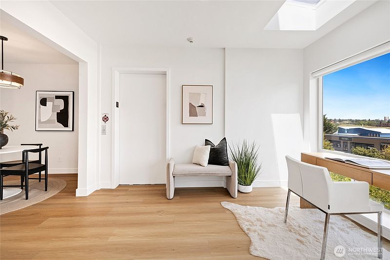 4th image of 2105 Westlake Avenue N #201