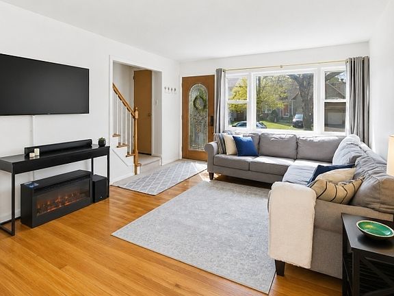 5th image of 105 N 13Th St