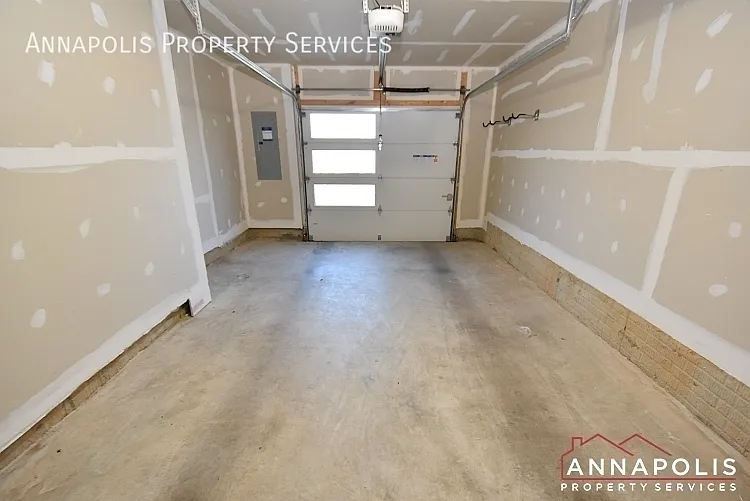 604 Chalcedony Ln — Photo 22