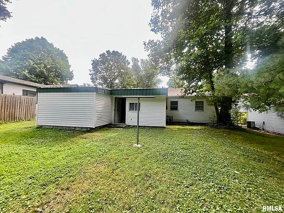 5th image of 212 Lindsey Ave