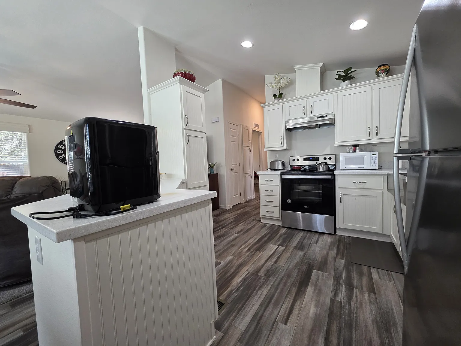 921 South 11th Avenue - 1 — Photo 2