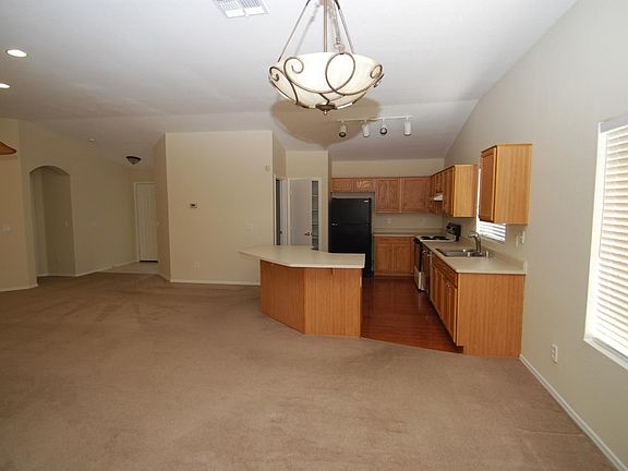 3rd image of 3331 E Waltann Ln