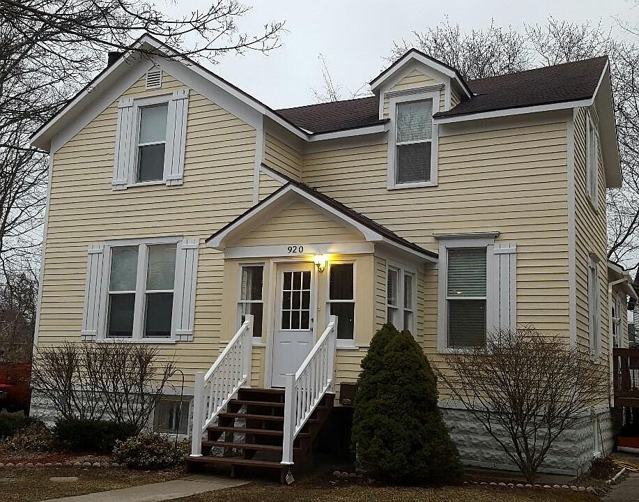 1st image of 920 S 1st Ave