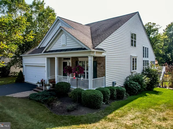 117 Lantana Dr, Kennett Square, PA 19348