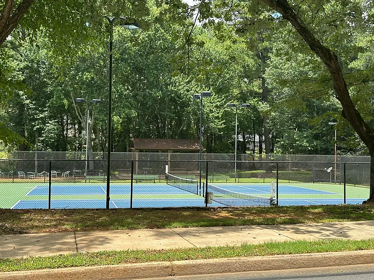 Pinehollow Ct — Photo 13