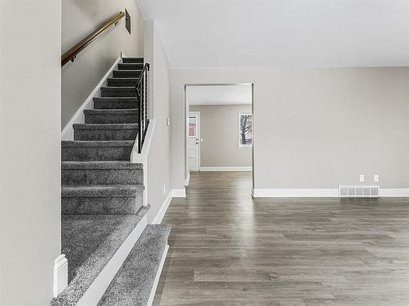 5th image of 540 Mill St #12-R