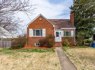 8111 Carroll Ave, Takoma Park, MD 20912
