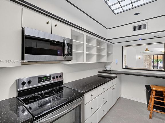 3rd image of 1626 NE 105th St #1626
