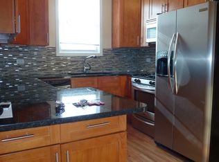 1500 W Walton St APT 3R, Chicago, IL 60642