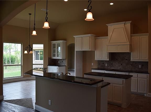 4th image of 1760 Billingsley Dr