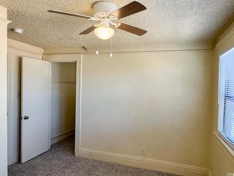 1401 Chester Pl #A — Photo 15