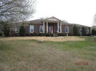 208 Sunnymeade Dr, Columbia, TN 38401