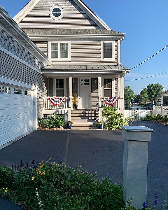 2nd image of 1802 River Terrace Dr