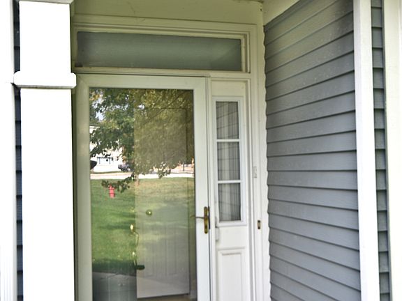 3rd image of 600 Howard Ave #600