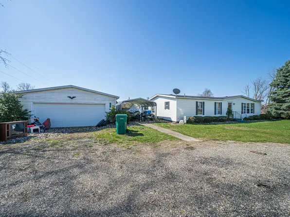 1631 Case Dr, Union City, MI 49094