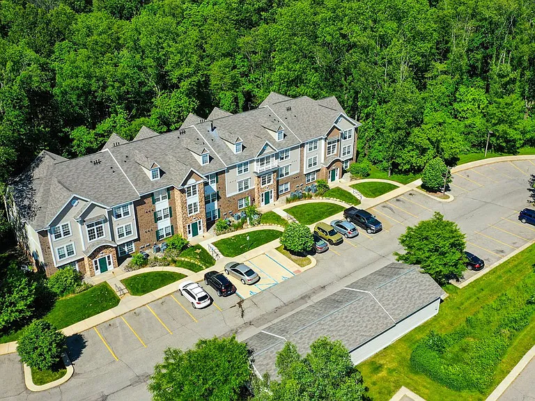 Tall Oaks Apartment Homes — Photo 42