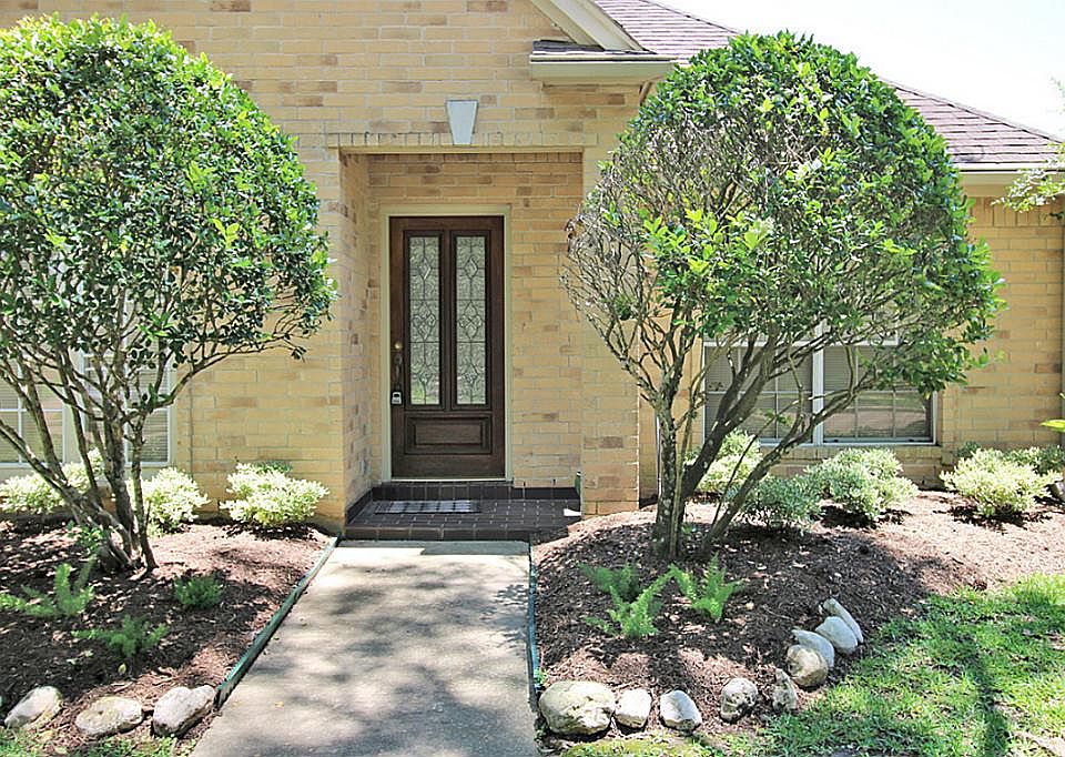 1st image of 3419 Water Locust Dr