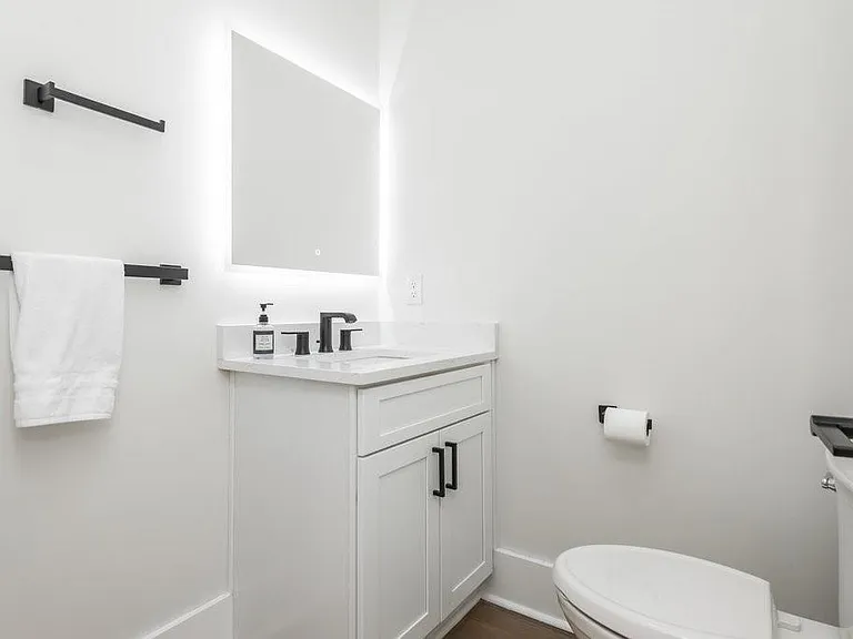 4056 Ashford Dunwoody Rd NE — Photo 18