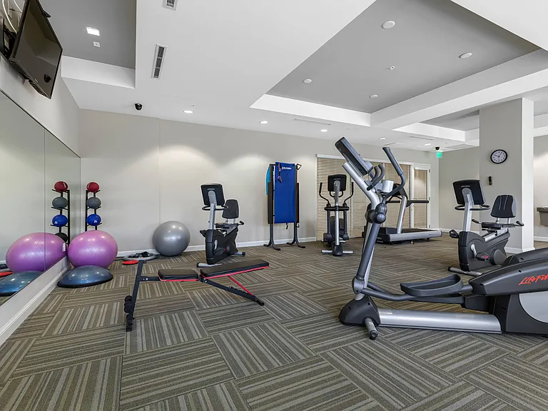 Evernia Place — Photo 15