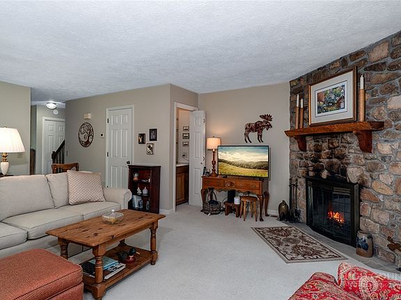 5th image of 123 Pinnacle Avenue #5