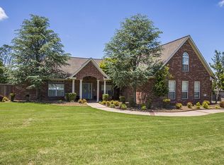 877 Hillcroft Ter, Cave Springs, AR 72718