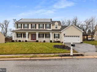 155 Surrey Ln, York, PA 17402
